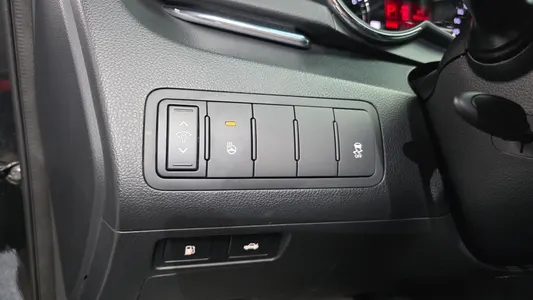 Kia K7 VG270 2010 13