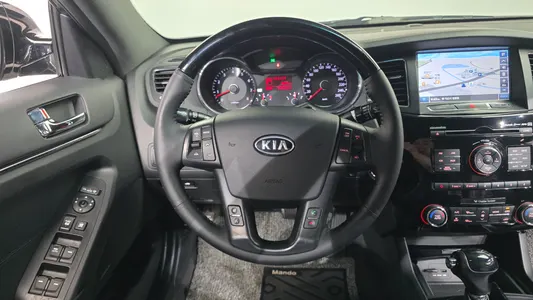 Kia K7 VG270 2010 14