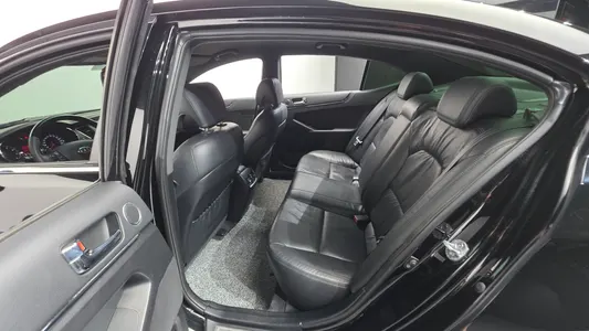 Kia K7 VG270 2010 18