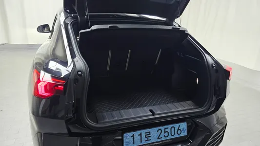 BMW iX2 (U10) eDrive 20 M 2024 17