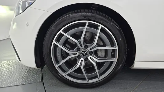 Mercedes-Benz E-Class W213 E220d 4MATIC AMG Line 2020 5