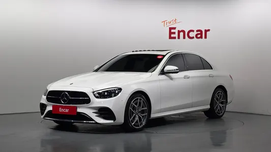 Mercedes-Benz E-Class W213 E220d 4MATIC AMG Line 2020