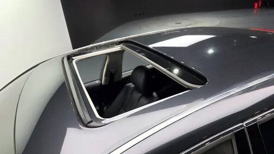 Lexus LS600hL 5 Ottoman 2010 19