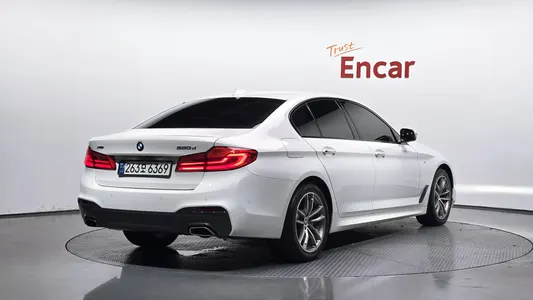 BMW 5 Series (G30) 520d xDrive M 2017