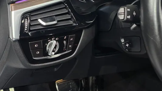 BMW 5 Series (G30) 520d xDrive M 2017 12