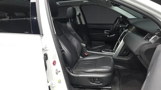 Land Rover 디스커버리 스포츠 2.0 TD4 SE 2019 11