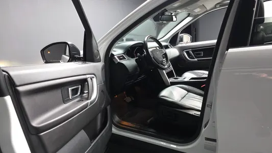 Land Rover 디스커버리 스포츠 2.0 TD4 SE 2019 9