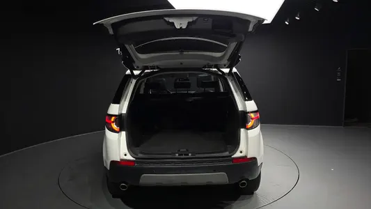 Land Rover 디스커버리 스포츠 2.0 TD4 SE 2019 19
