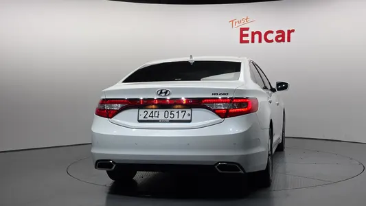 Hyundai Grandeur HG HG240 2015 4