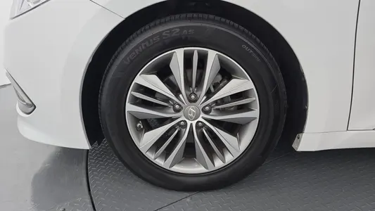 Hyundai Grandeur HG HG240 2015 5