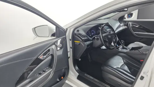Hyundai Grandeur HG HG240 2015 11