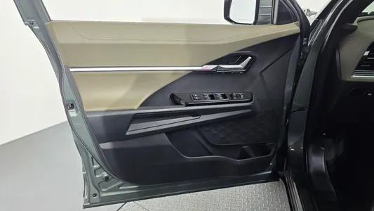 KG Mobility 토레스 1.5 4WD 2022 24