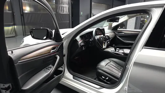 BMW 5 Series (G30) 530i 2019 10