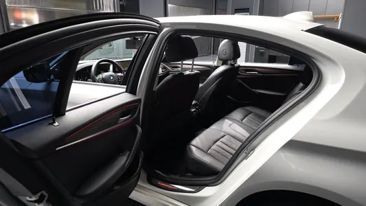 BMW 5 Series (G30) 530i 2019 26