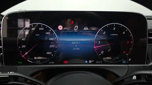 Mercedes-Benz E-Class W214 E220d 4MATIC 2024 7