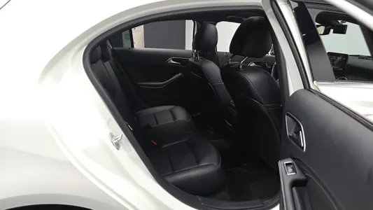 Mercedes-Benz A-Class W176 A200 2016 12