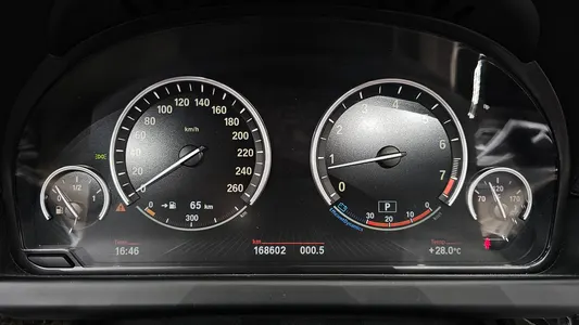 BMW 6 Series (F12) 650i 2013 7