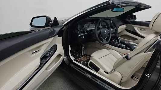 BMW 6 Series (F12) 650i 2013 9