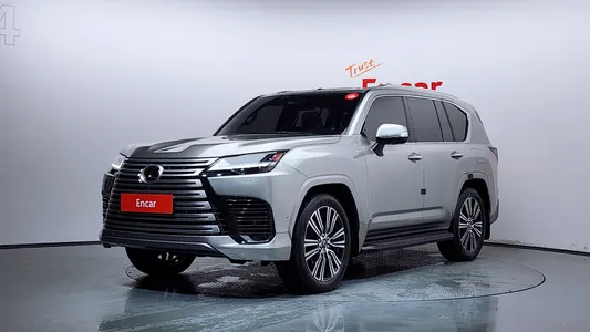 Lexus LX 4 700h 2025