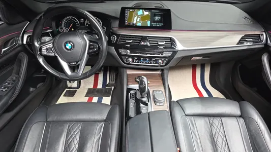 BMW 5 Series (G30) 530i M 2017 7