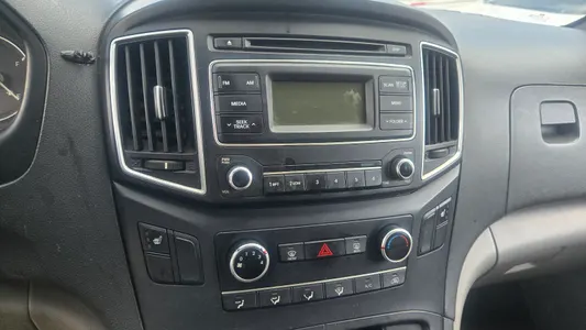 Hyundai Grand Starex 5 2017 9