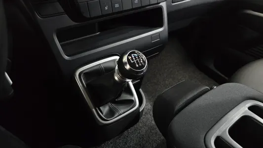 Hyundai Staria 11 2024 9