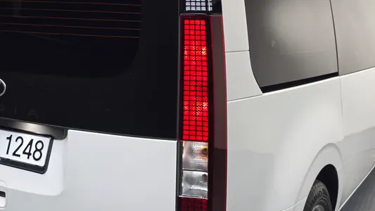 Hyundai Staria 11 2024 24
