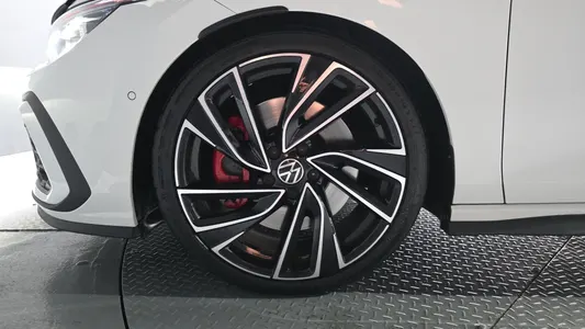 Volkswagen 8 2.0 GTI 2024 5