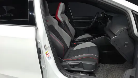 Volkswagen 8 2.0 GTI 2024 11