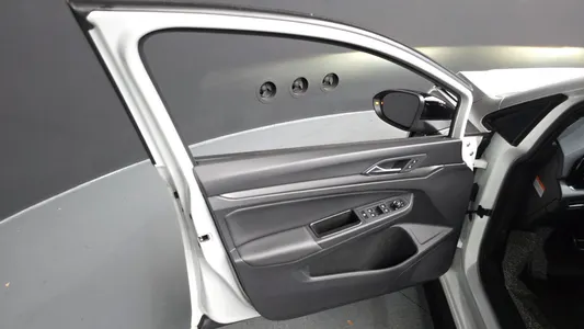 Volkswagen 8 2.0 GTI 2024 25