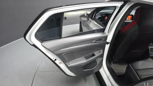 Volkswagen 8 2.0 GTI 2024 26