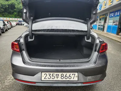 Renault Korea SM6 2.0 LPe SE () 2016 9