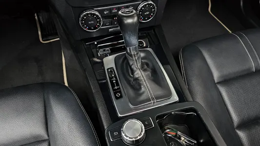 Mercedes-Benz C-Class W204 C200 CGI 2013 9