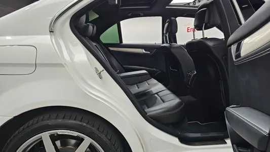 Mercedes-Benz C-Class W204 C200 CGI 2013 12