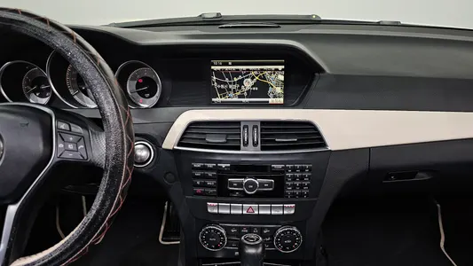 Mercedes-Benz C-Class W204 C200 CGI 2013 14