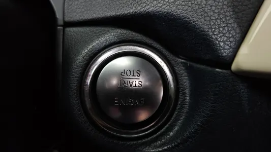 Mercedes-Benz C-Class W204 C200 CGI 2013 17