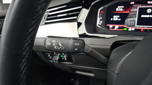 Volkswagen GT(B8) 2.0 TDI 2022 14