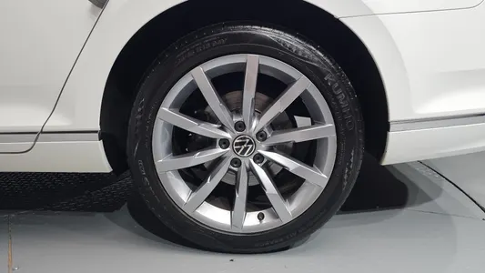 Volkswagen GT(B8) 2.0 TDI 2022 21
