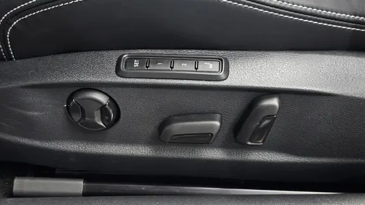 Volkswagen GT(B8) 2.0 TDI 2022 32