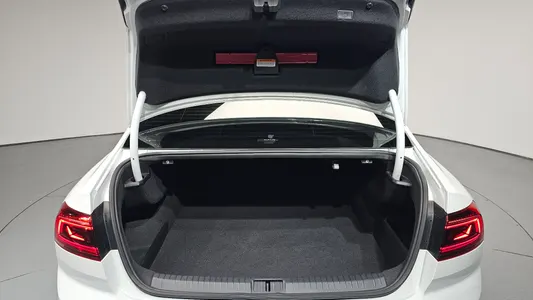 Volkswagen GT(B8) 2.0 TDI 2022 35