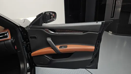 Maserati 기블리 3.0 2020 24