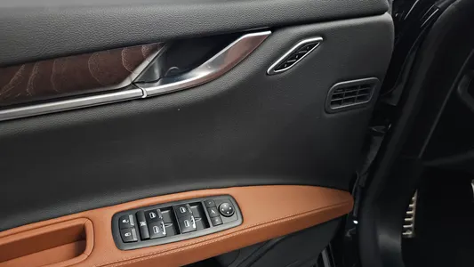 Maserati 기블리 3.0 2020 29