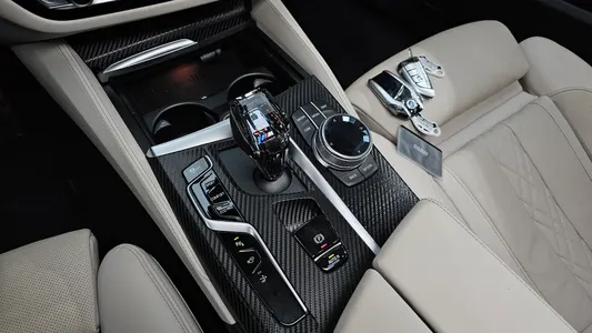 BMW 6 Series GT (G32) 630i xDrive 2021 8