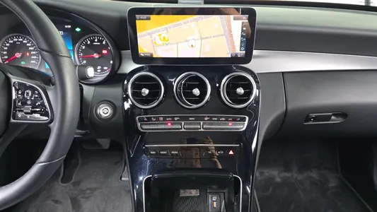 Mercedes-Benz C-Class W205 C200 2019 13