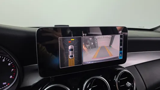 Mercedes-Benz C-Class W205 C200 2019 15