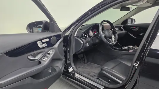 Mercedes-Benz C-Class W205 C200 2019 10