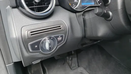 Mercedes-Benz C-Class W205 C200 2019 17