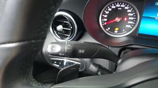Mercedes-Benz C-Class W205 C200 2019 18