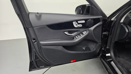 Mercedes-Benz C-Class W205 C200 2019 25