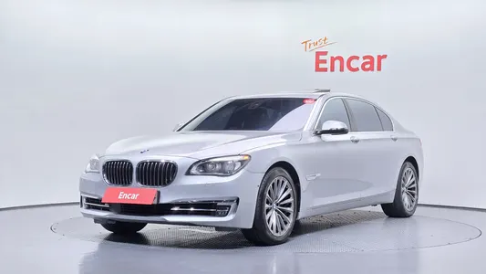 BMW 7 Series (F01) 750Li xDrive 2013